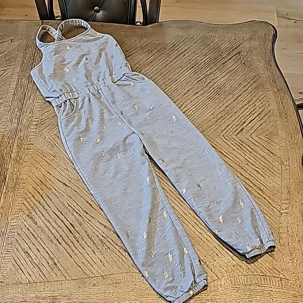 Girls gray romper jumpsuit size 7/8 new condition